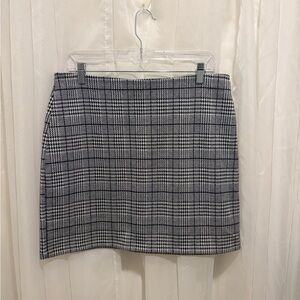 H&M Black and White 90’s Inspired Checkered Mini Skirt size Medium